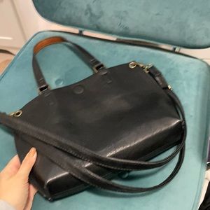 Bass leather black purse
